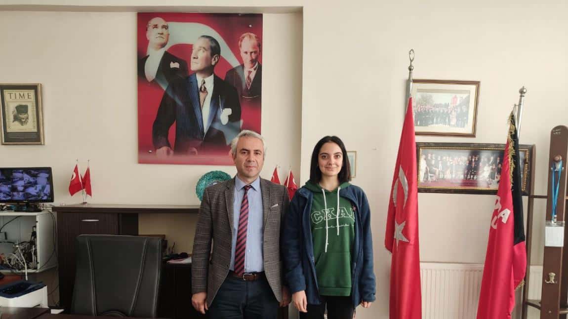 Öğrencimiz Irmak Kesen Türkiye Felsefe Olimpiyatlarında İzmir 2.si ve Türkiye 21.si Olmuştur