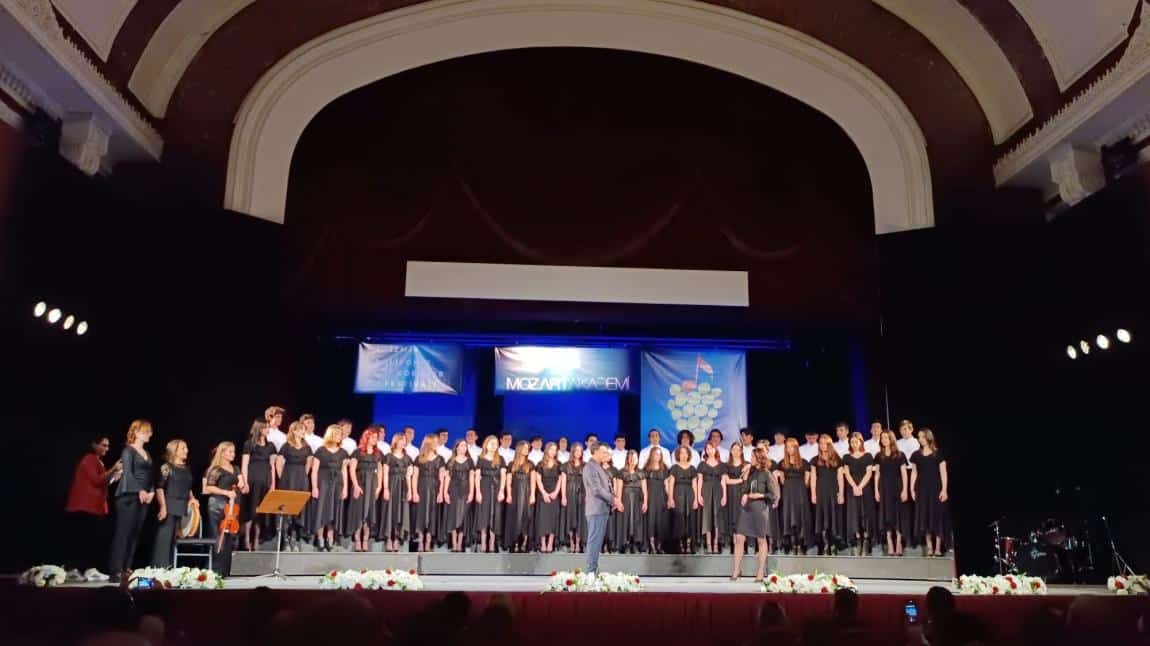 Okulumuz Mozart Akademi 6. İzmir Polifonik Korolar Festivalinde
